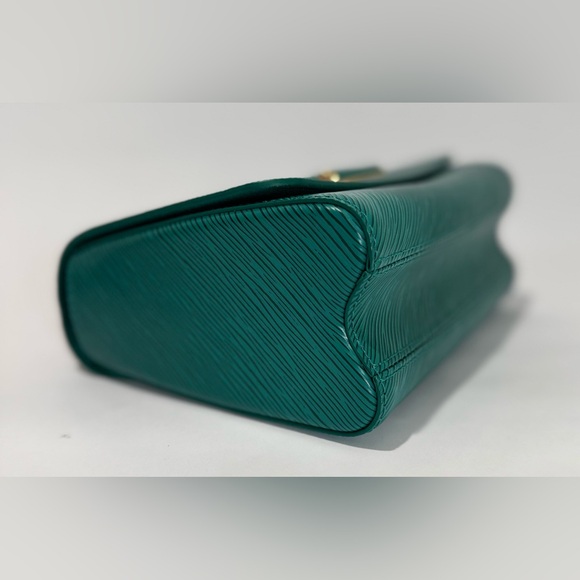 Louis Vuitton Epi Twist MM Bag Emerald Green LV - Picture 8 of 11